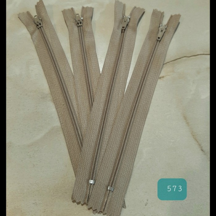 Блискавка брючна чорна No4