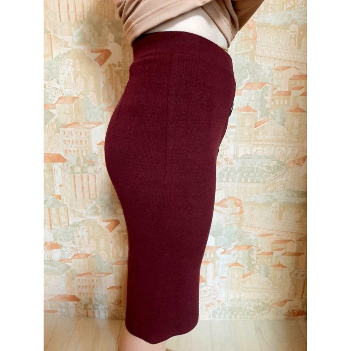 РОЗПРОДАЖ! Спідниця трикотажна колір-бордо 50,52р 50/52