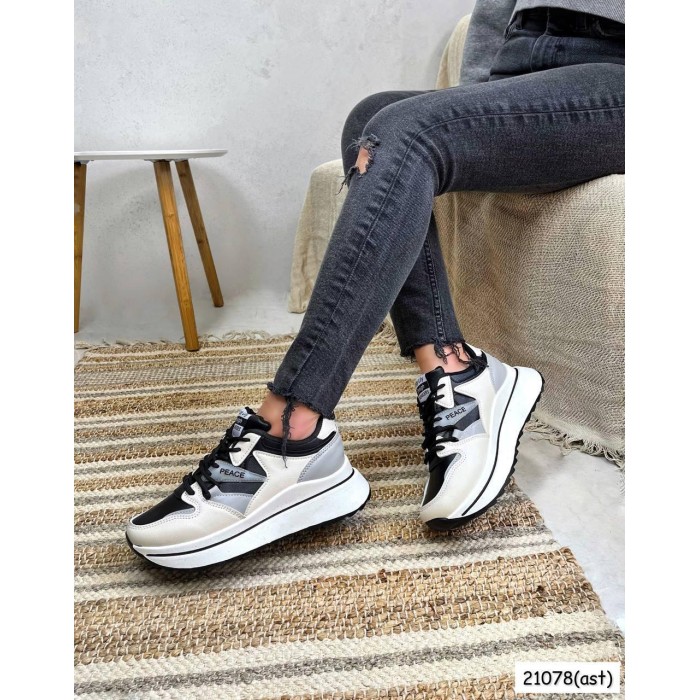 Кроссовки женские эко-кожа беж с серым на 35,37р