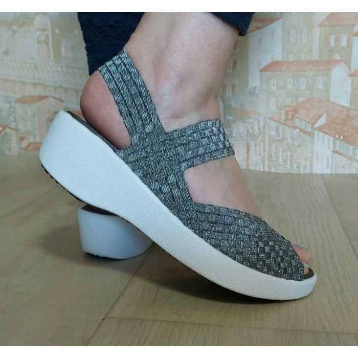 Босоніжки жіночі дуже комфортні текстиль-гумка на танкетці колір нікель на 35,36,37,39,40р