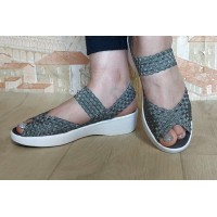 Босоніжки жіночі дуже комфортні текстиль-гумка на танкетці колір нікель на 35,36,37,39,40р