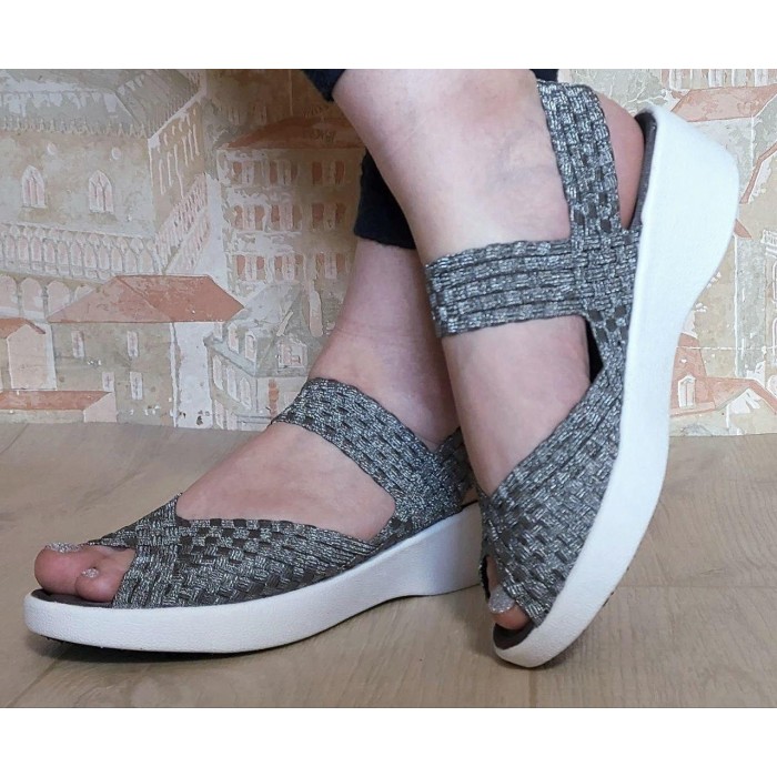 Босоніжки жіночі дуже комфортні текстиль-гумка на танкетці колір нікель на 35,36,37,39,40р