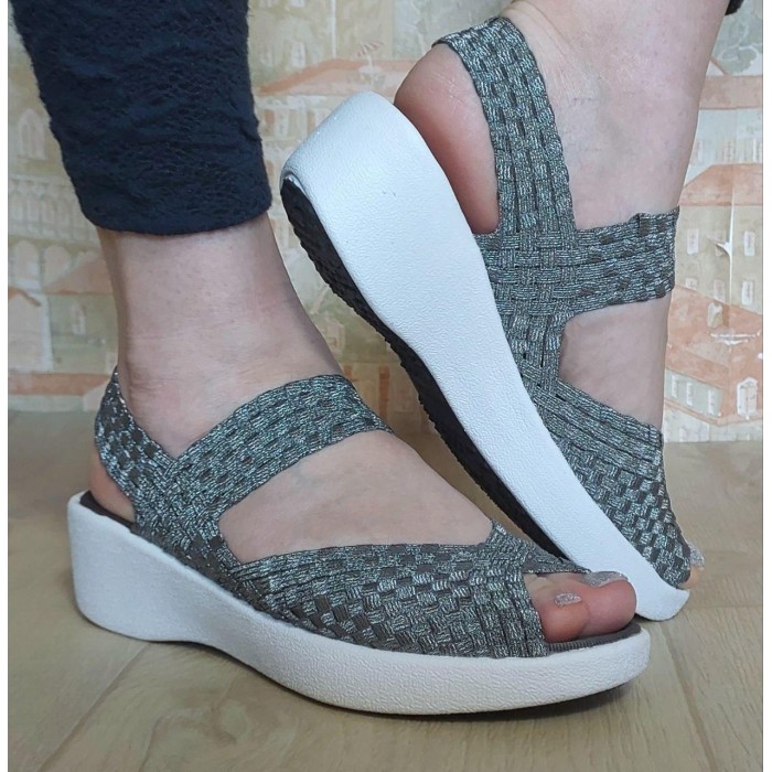 Босоніжки жіночі дуже комфортні текстиль-гумка на танкетці колір нікель на 35,36,37,39,40р