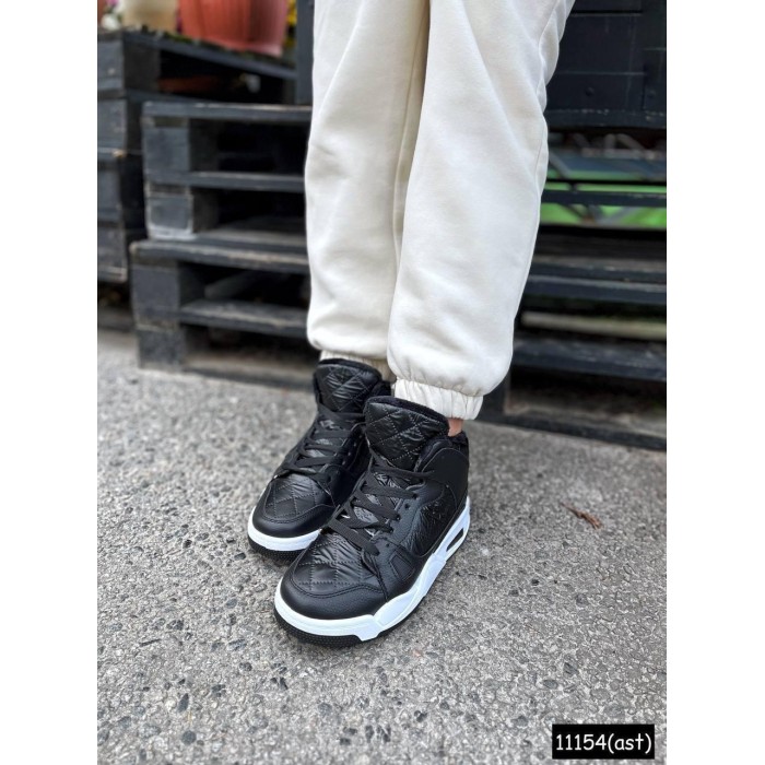 Кросівки женские зима екошкіра/дута плащівка чорні на 35.5р.