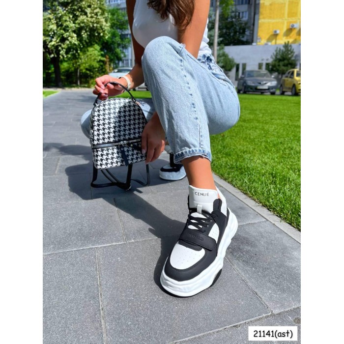 Кроссовки женские натуральная кожа высокие черно/белые на 35.5,39р