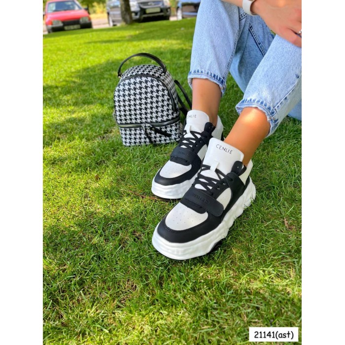 Кроссовки женские натуральная кожа высокие черно/белые на 35.5,39р