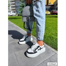 Кросівки жіночі чорно/білі натуральна шкіра на 38р