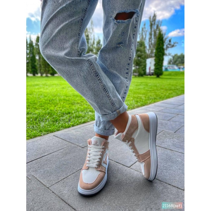 Кросівки жіночі еко-шкіра/еко-нубук колір-білий/рожевий на 35.5,36,37,39р