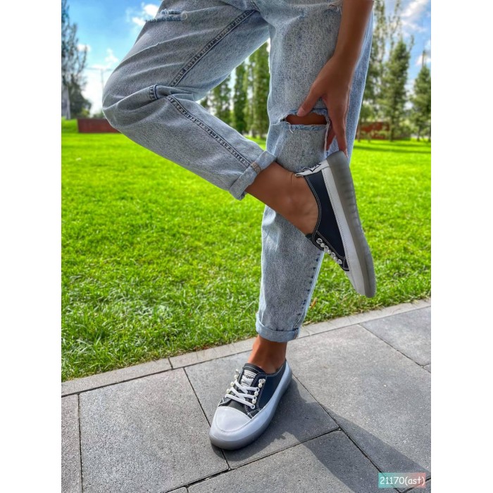 Кеди жіночі натуральна шкіра білі/чорні на 35,5р