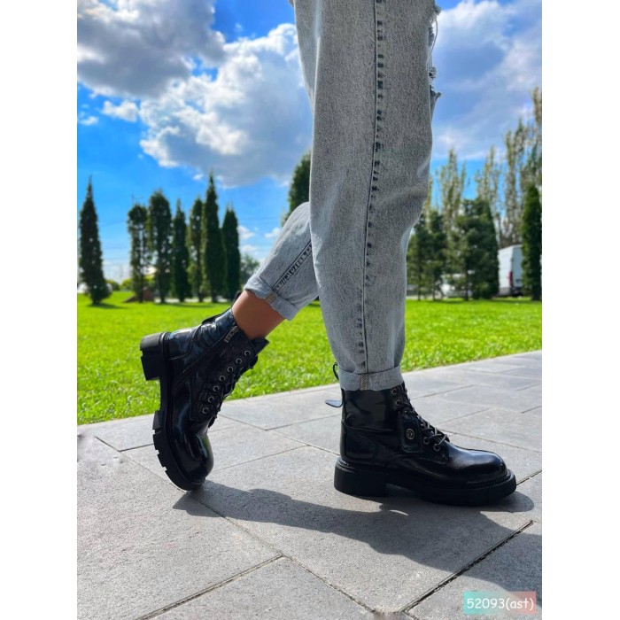 Чоботи жіночі натуральна шкіра чорні демі 36,41р.