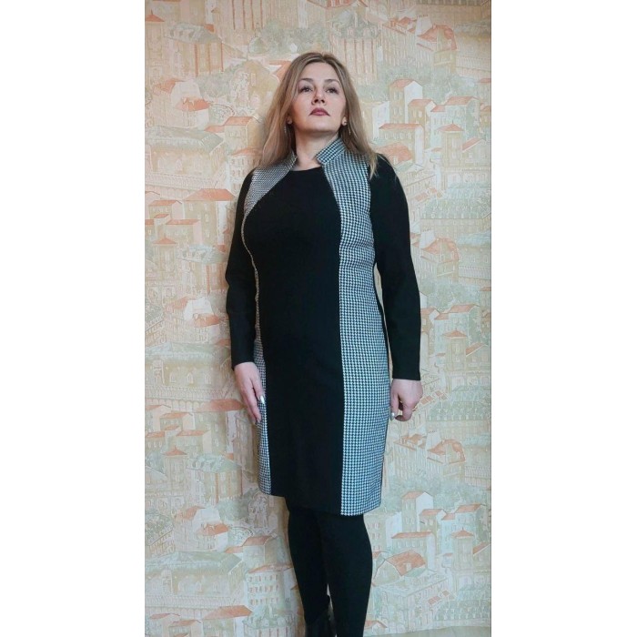 Сукня стильна чорно-білого кольору 50/52р.