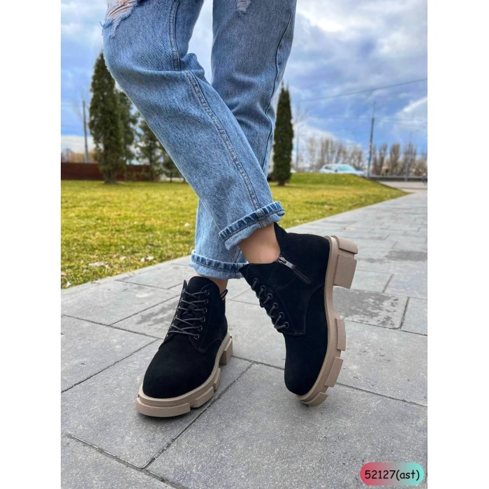 Черевики жіночі, натуральна замша чорні Демі 36р