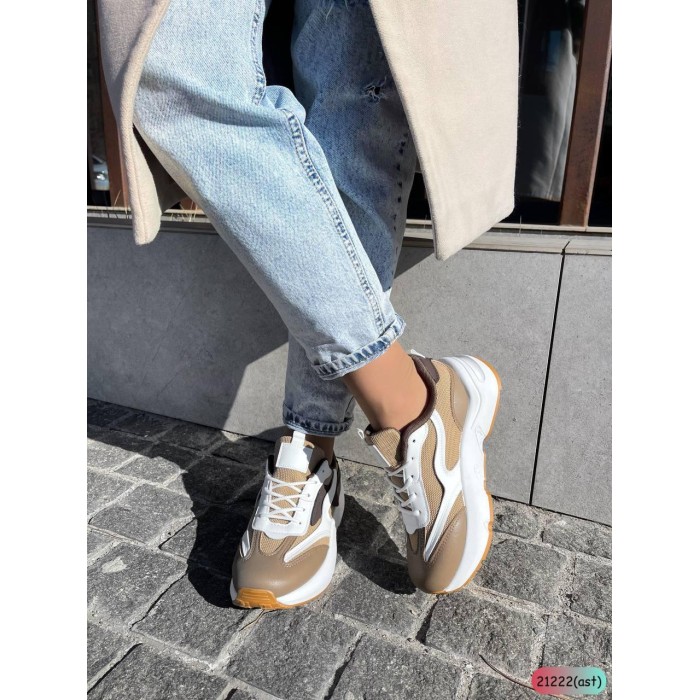 Кросівки жіночі натуральна шкіра біло/капучіно на 38р