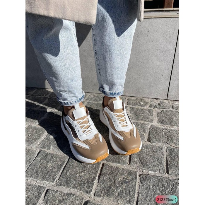 Кросівки жіночі натуральна шкіра біло/капучіно на 38р