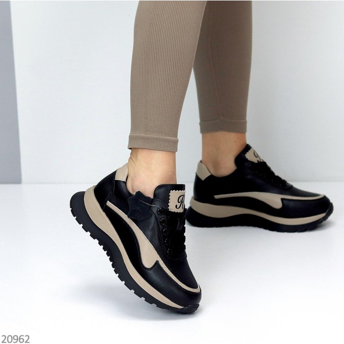 Кросівки жіночі натуральна шкіра чорні 36,37,39р