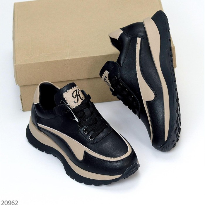 Кросівки жіночі натуральна шкіра чорні 36,37,39р