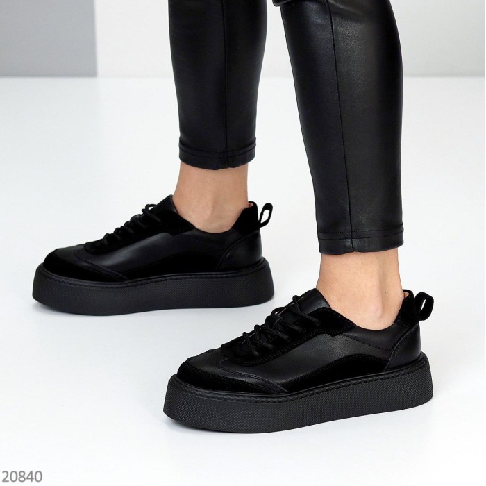 Кеди жіночі на потовщеній підошві натуральна шкіра-замша чорні 37р.