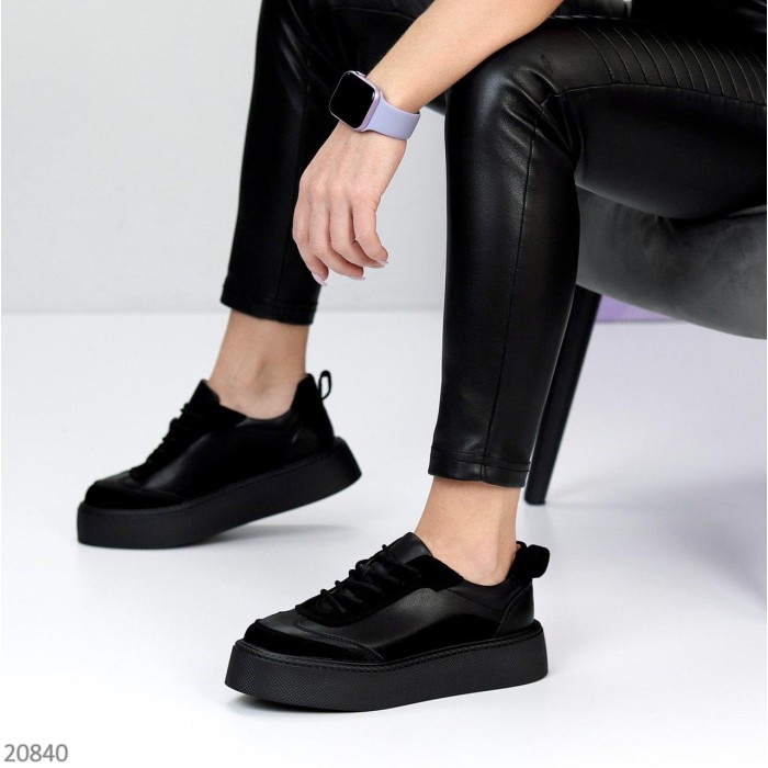 Кеди жіночі на потовщеній підошві натуральна шкіра-замша чорні 37р.