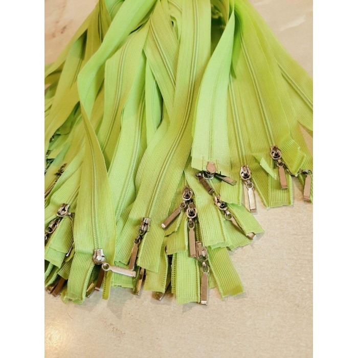 Блискавка роз'ємна 60см на 2 бігунки тип Спіраль Т-3 колір ярко салатовий