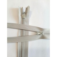 Блискавка напівпотайна 18см. сірого кольору