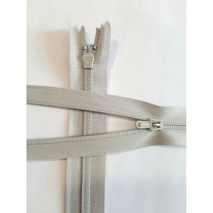 Блискавка напівпотайна 18см. сірого кольору