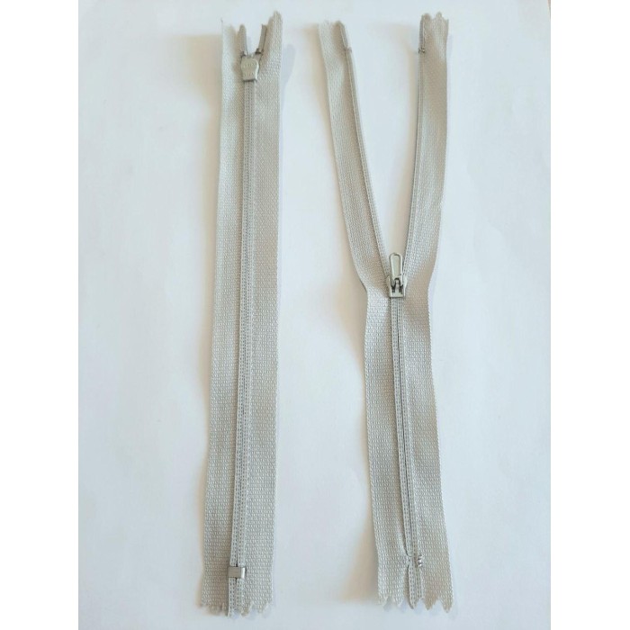 Блискавка напівпотайна 18см. сірого кольору