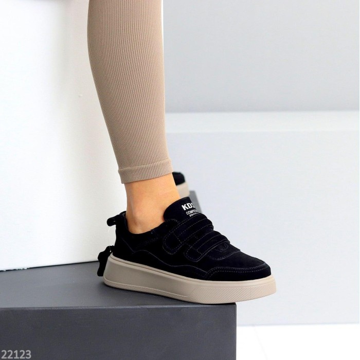 Кеди жіночі натуральна замша чорні 36,37,38,41р