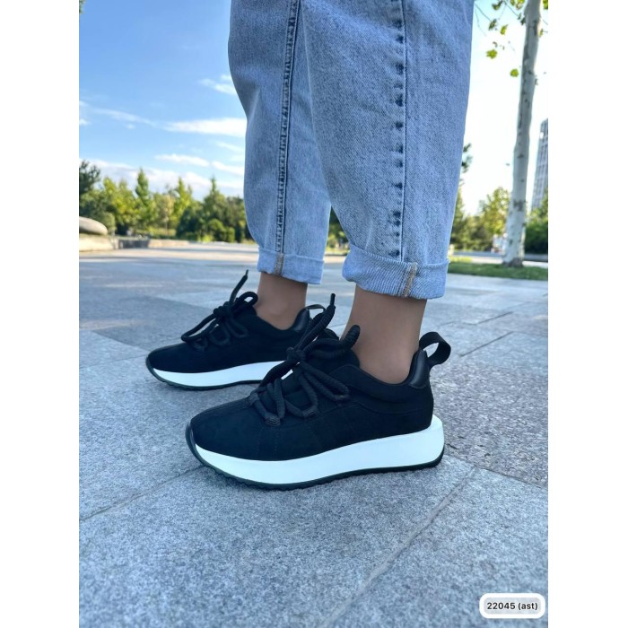 Кросівки жіночі екозамша/текстиль колір чорний 37,39р.