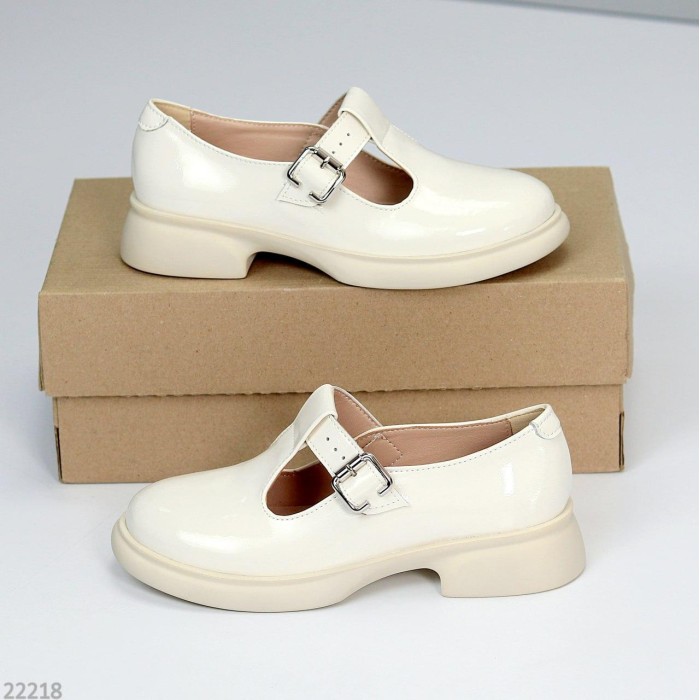 Туфли жіночі натуральна шкіра колір-молочний 38,41р