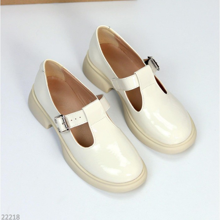 Туфли жіночі натуральна шкіра колір-молочний 38,41р