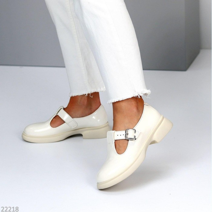 Туфли жіночі натуральна шкіра колір-молочний 38,41р