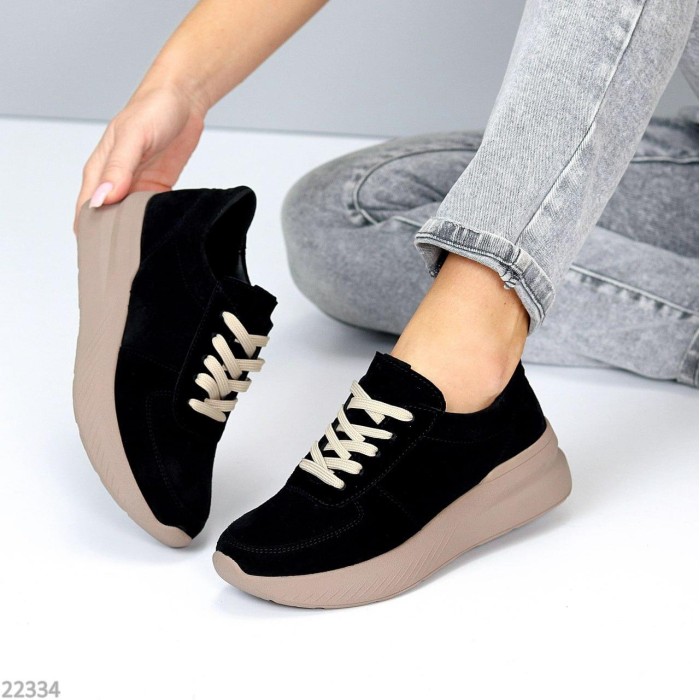 Кросівки жіночі натуральна замша колір-чорний 39р