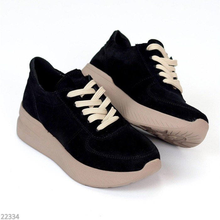 Кросівки жіночі натуральна замша колір-чорний 39р