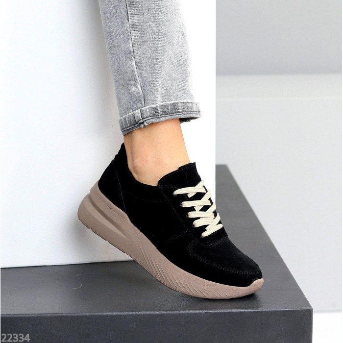 Кросівки жіночі натуральна замша колір-чорний 39р