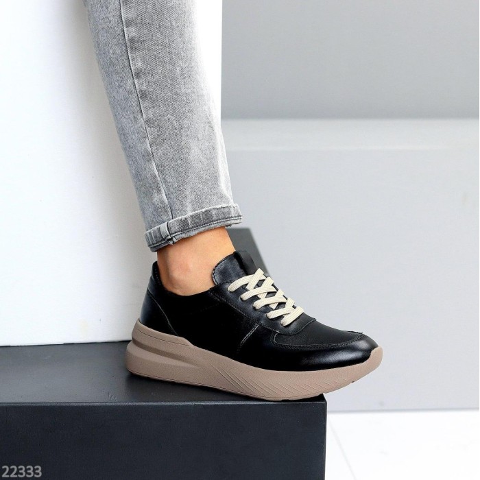 Кросівки жіночі натуральна шкіра чорні 37р