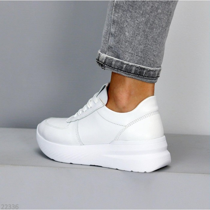 Кросівки жіночі натуральна шкіра білі 39р