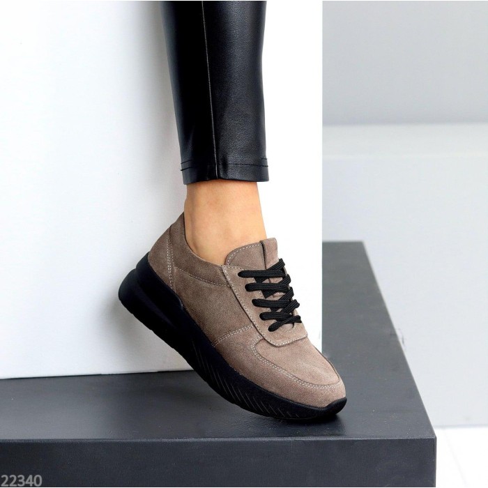 Кросівки жіночі натуральна замша колір-бежевий 38,39,41р