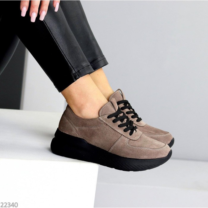 Кросівки жіночі натуральна замша колір-бежевий 38,39,41р