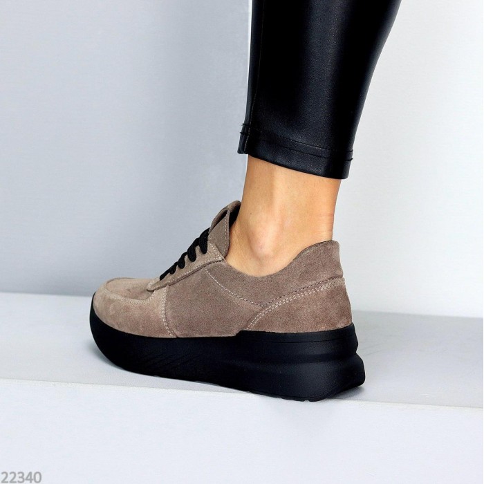 Кросівки жіночі натуральна замша колір-бежевий 38,39,41р