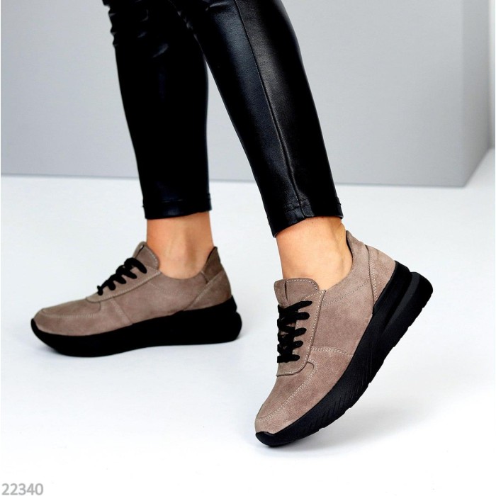 Кросівки жіночі натуральна замша колір-бежевий 38,39,41р