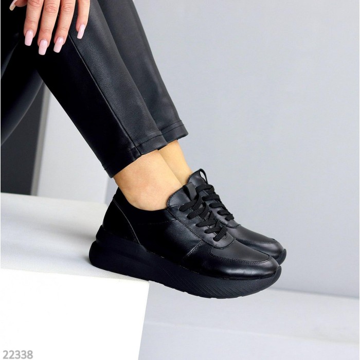 Кросівки жіночі натуральна шкіра чорні 37,41р