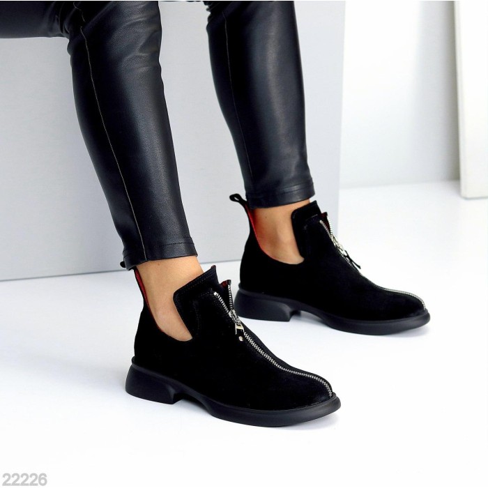 Кросівки жіночі натуральна замша колір-чорний 37,39,40р