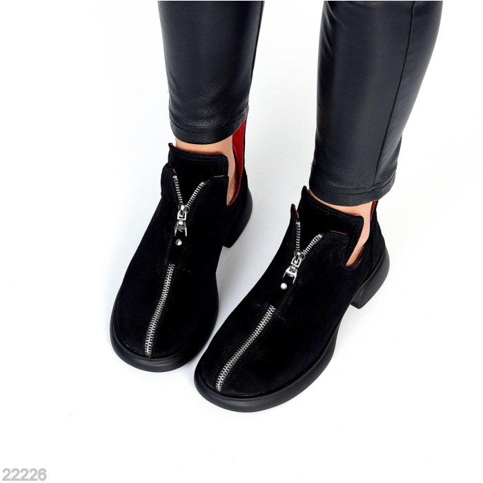 Кросівки жіночі натуральна замша колір-чорний 37,39,40р