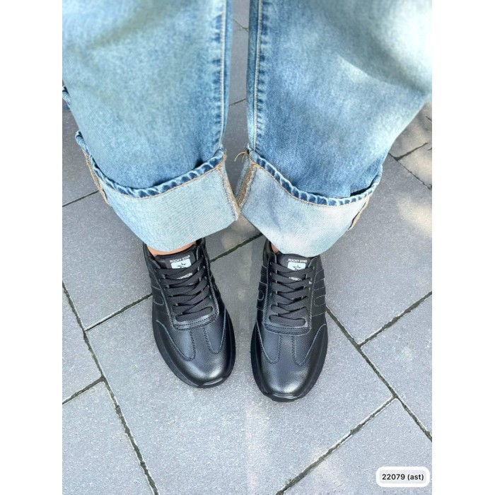 Кросівки жіночі, натуральна чорна шкіра 38,39р.