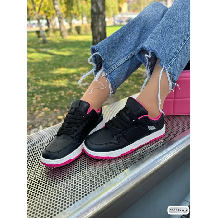 Кросівки жіночі з натуральної шкіри чорні 36,37,38,39р