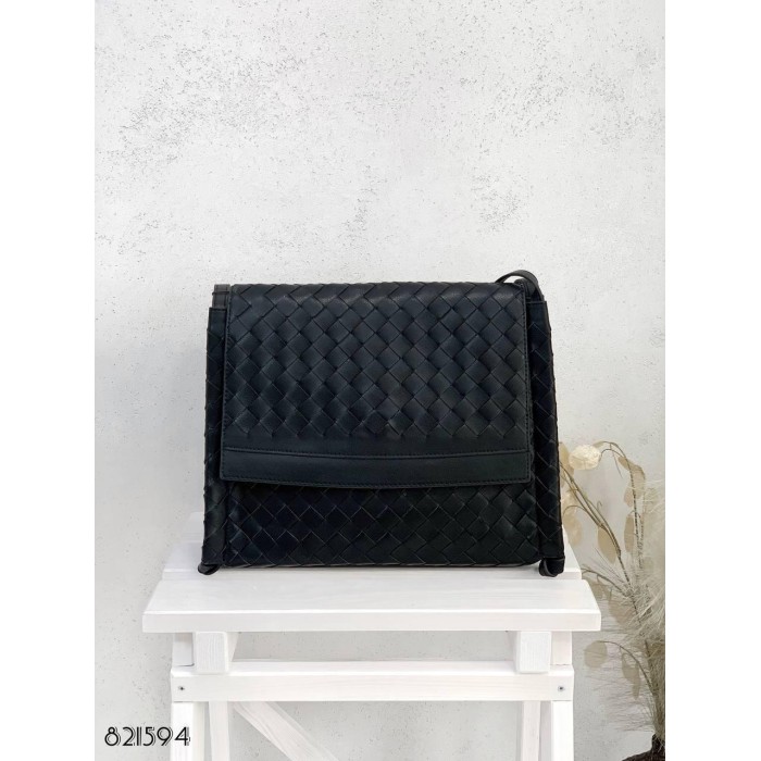 Сумка жіноча Боттега з натуральної шкіри Чорна.