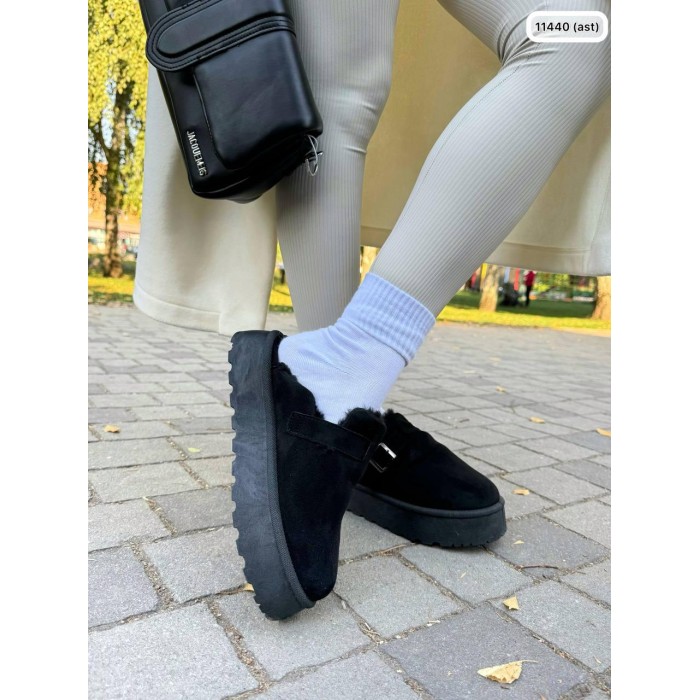 Уггі/Тапулі жіночі Еко замша колір чорний на 37,39р