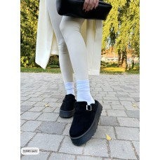 Уггі/Тапулі  жіночі Еко замша колір чорний на 37,39р