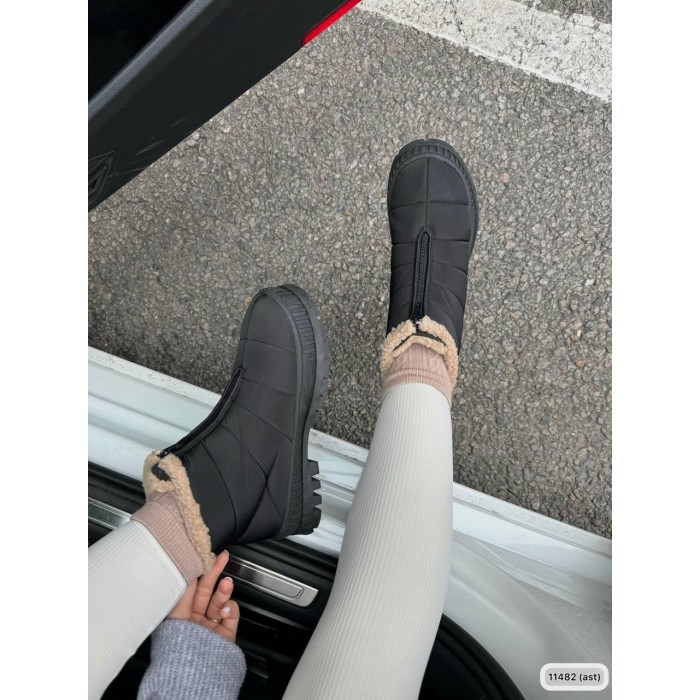 Дутики жіночі водовідштовхувальна плащівка чорні зима 36р