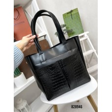 Сумка жіноча кишені екошкіра колір: Чорний комбінована